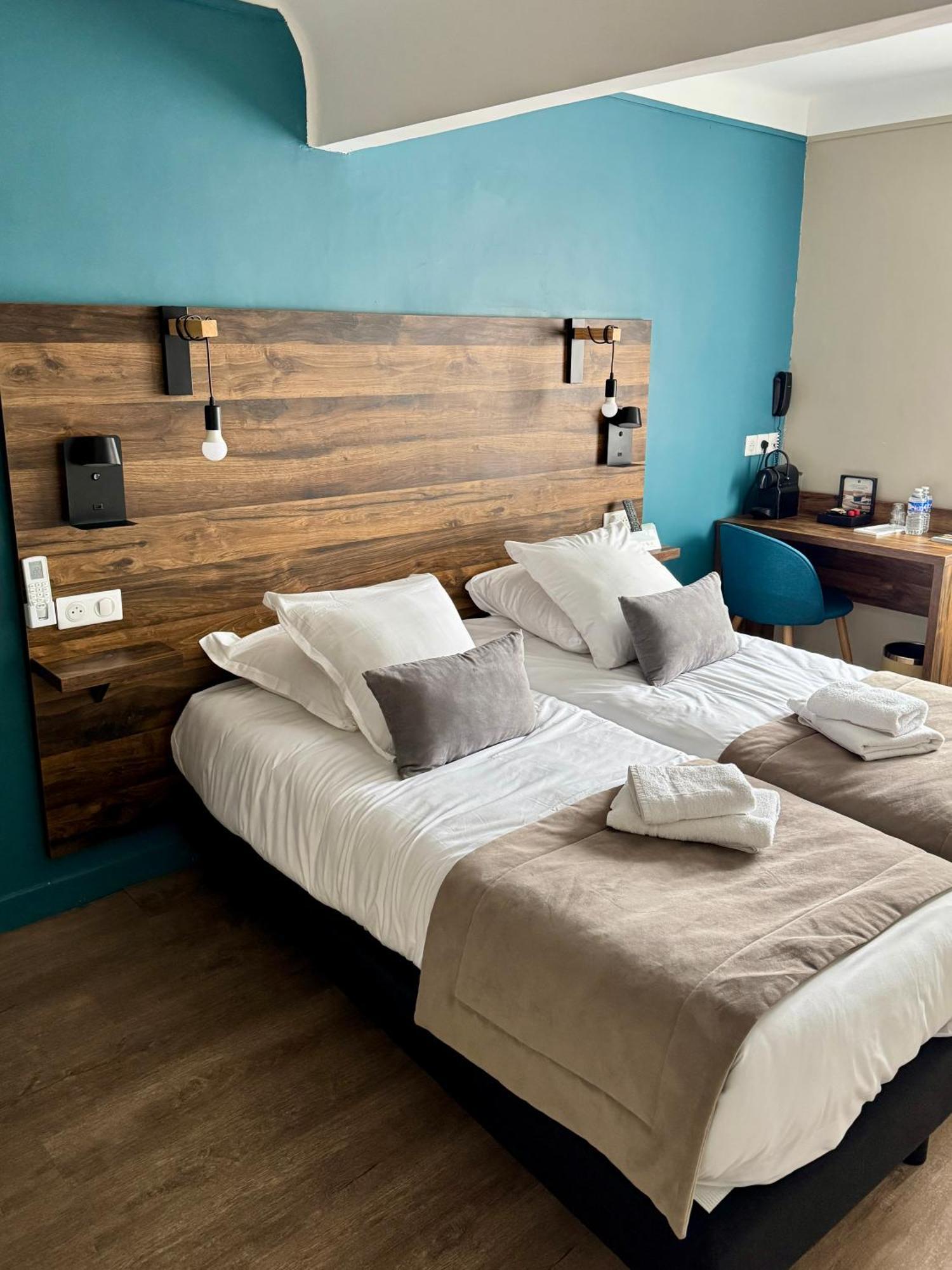 Logis Hotel De La Poste Vitry-le-François Exteriör bild