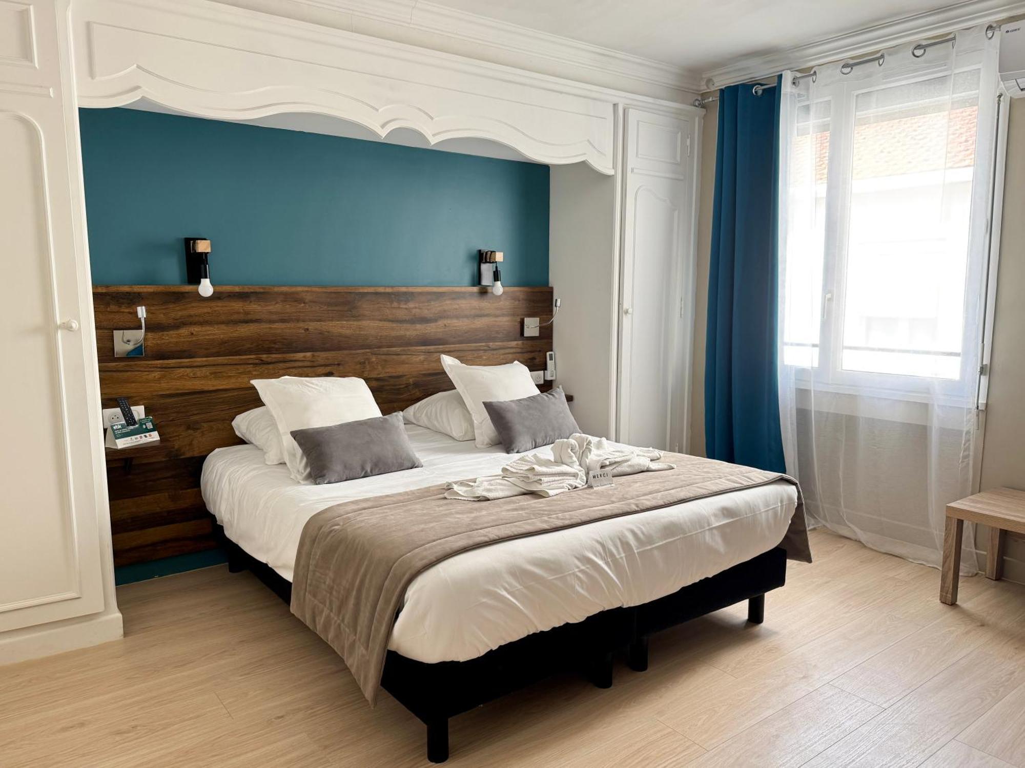 Logis Hotel De La Poste Vitry-le-François Exteriör bild